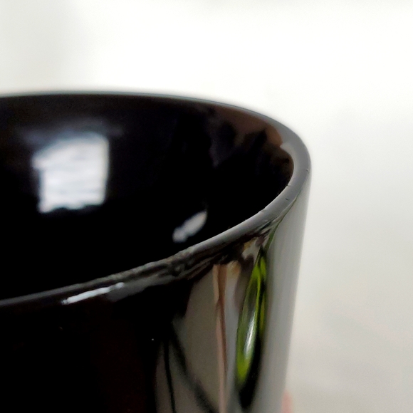 Vintage Lacquered mother of pearl inlaid wood vase - Picture 7 of 7